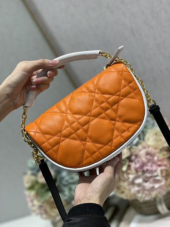 Kitlife Dior Small Vibe Hobo Bag Orange - M7200O - 20 x 15 x 7 cm