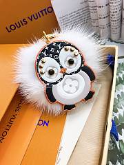 Kitlife Louis Vuitton Penguin Fur Bag Charm and Key Holder S00 M69007 - 3