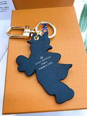Kitlife Louis Vuitton cat and mouse series silk screen with studded hardware 2 - 5