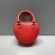 Kitlife Celine MEDIUM HEART IN TRIOMPHE CANVAS AND CALFSKIN RED - 60197 - 14.5x12x5cm - 3