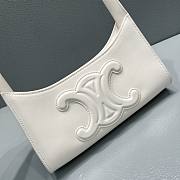 Kitlife Celine Triomphe embossed white - 60221 - 24x13x5cm - 3