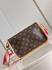 Kitlife Louis Vuitton Diane Monogram Canvas Fuchsia - M46049 - 25.0 × 9.0 × 15.0 cm - 3