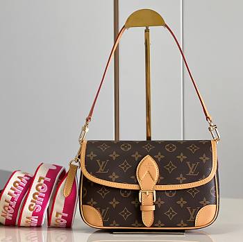 Kitlife Louis Vuitton Diane Monogram Canvas Fuchsia - M46049 - 25.0 × 9.0 × 15.0 cm