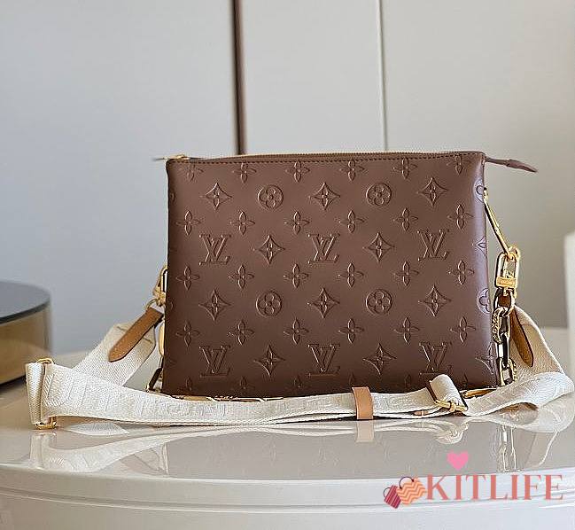 Kitlife Louis Vuitton Coussin Taupe - M57790 - 26 x 20 x 12 m - 1