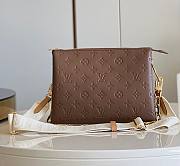 Kitlife Louis Vuitton Coussin Taupe - M57790 - 26 x 20 x 12 m - 1