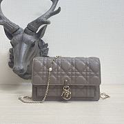 Kitkife Lady Dior Chain Pouch Warm Taupe Cannage Lambskin - S0937O - 19.5 x 12.5 x 5 cm - 1