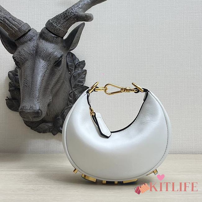 Kitlife Fendi Nano Fendigraphy White leather charm - 16.5x14x5cm - 1