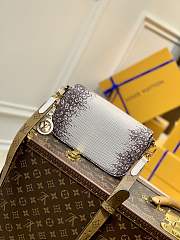 Kitlife Louis Vuitton Swing Bag H27 Python Leather - M20393 - 24 x 15 x 6 cm - 3