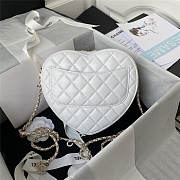 Kitlife Chanel Heart Bag Lambskin White - AS3191 - 20x17x6.5cm - 3