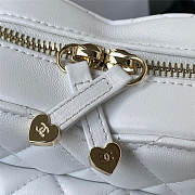 Kitlife Chanel Heart Bag Lambskin White - AS3191 - 20x17x6.5cm - 5