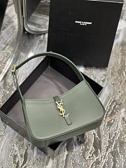 Kitlife YSL LE 5 A 7 Hobo VERT FONCE Bag In Smooth Leather - 25X14X6cm - 3