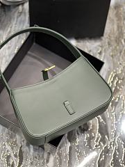 Kitlife YSL LE 5 A 7 Hobo VERT FONCE Bag In Smooth Leather - 25X14X6cm - 2