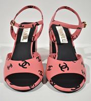 Kitlife Chanel 22s Printed Lambskin Cc Logo Ankle Strap Block Pink Heel Sandal - 5