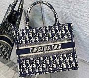 Kitlife Dior Small Book Tote Blue Dior Oblique Embroidery - 26x8x22cm - 1