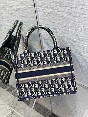 Kitlife Dior Small Book Tote Blue Dior Oblique Embroidery - 26x8x22cm - 4