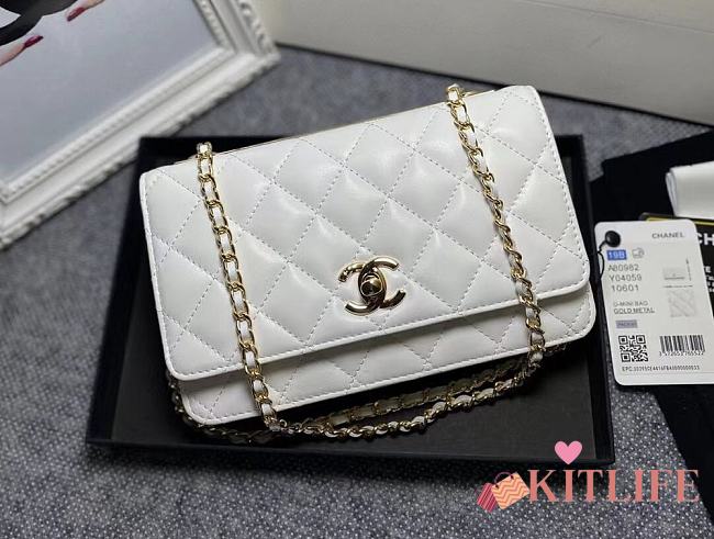 Kitlife Chanel WOC in lambskin white bag 19cm - 1