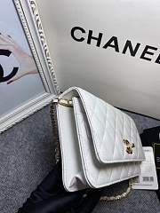 Kitlife Chanel WOC in lambskin white bag 19cm - 4