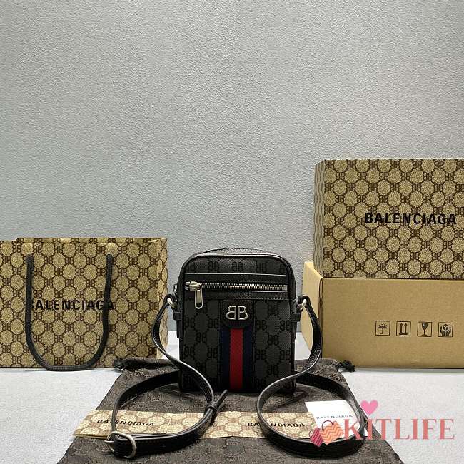 Kitlife Balenciaga x Gucci Hacker Vertical Camera Bag - 14x17.8x5.3cm - 1