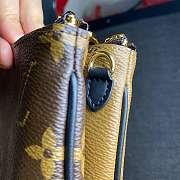 Kitlife Louis Vuitton Reverse Monogram Giant Double Zip Pochette - 20 x 12.5 x 3 cm - 5