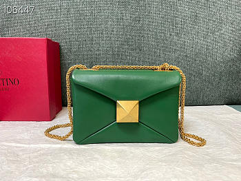 Kitlife Valentino ONE STUD NAPPA BAG WITH CHAIN Green Gold Hardware - 19x14x11cm