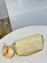 Kitlife Louis Vuitton Wallet on Strap Banana Bubblegram - M81398 - 20x12x6cm - 2