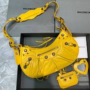 Kitlife Balenciaga Le Cagole Small Shoulder Bag In Yellow - 33x16x8 cm - 1