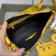 Kitlife Balenciaga Le Cagole Small Shoulder Bag In Yellow - 33x16x8 cm - 4
