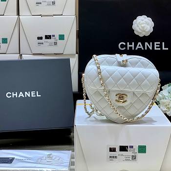 Kitlife Chanel Heart Bag Lambskin&Gold Tone Metal In White - AS3191 - 16x18x6cm