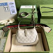 Kitlife Gucci Jackie 1961 small shoulder bag beige and ebony GG Supreme canvas - 636706 - 19x13x3cm - 2