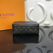 Kitlife Louis Vuitton Packing Cube MM Monogram Eclipse Canvas - M44698 - 24x8x17cm - 1