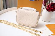 Kitlife Louis Vuitton Micro Metis Beige Clair Bag - M81390 - 14 x 11 x 3.5 cm - 4