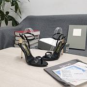 Kitlife Tom Ford black patent leather gpld padlock heels 10.5cm - 4