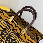 Kitlife Fendi Sunshine Medium Tiger motif in black and dark yellow - 35x31x17cm - 3