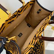 Kitlife Fendi Sunshine Medium Tiger motif in black and dark yellow - 35x31x17cm - 6