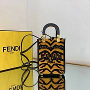 Kitlife Fendi Sunshine Mini Tiger motif in black and dark yellow - 13×18×6.5cm - 1