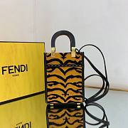 Kitlife Fendi Sunshine Mini Tiger motif in black and dark yellow - 13×18×6.5cm - 2