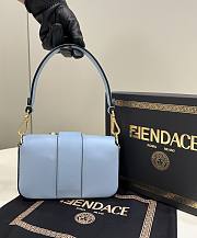 Kitlife Fendace Brooch mini baguette Fendace Blue leather bag - 20*13*5cm - 6