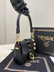 Kitlife Fendace Brooch mini baguette Fendace Black leather bag - 20*13*5cm - 6