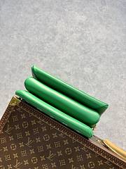 Kitlife Louis Vuitton Coussin PM Green Monogram-embossed puffy lambskin  - 5