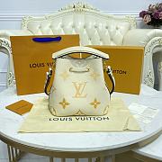 Kitlife Louis Vuitton Neonoe BB Gradient Yellow - M45716 - 20 x 20 x 13 cm - 5