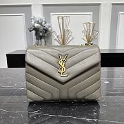 Kitlife YSL Loulou SMALL CHAIN BAG IN MATELASSÉ Grey Gold and Silver - 23 X 17 X 9 CM - 1