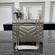 Kitlife YSL Loulou SMALL CHAIN BAG IN MATELASSÉ Grey Gold and Silver - 23 X 17 X 9 CM - 3