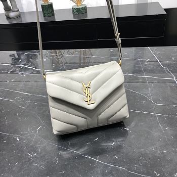 KITLIFE YSL LOULOU TOY STRAP BAG IN MATELASSÉ 