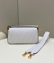 Kitlife Fendi Baguette White - 27-6-15cm - 3