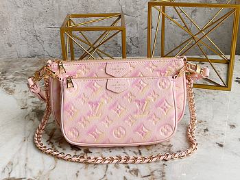 Kitlife Louis Vuitton MULTI POCHETTE ACCESSOIRES Light Pink - M46093  - 24 x 13.5 x 4 cm