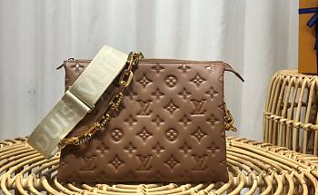 Kitlife Louis Vuitton Coussin PM Taupe - 26 x 20 x 12 cm