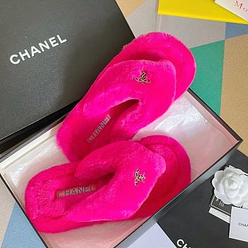 Kitlife Chanel Fuzzy Slippers (Black,White,Pink,Red,Yellow)