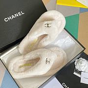 Kitlife Chanel Fuzzy Slippers (Black,White,Pink,Red,Yellow) - 5