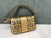 Kitlife Fendace Brooch Mini Baguette in gold perforated keather - 28x15x7xcm - 4