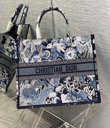 Kitlife Dior Book Tote Large Blue Multicolor Zodiac Fantastico Embroidery - 42x25x18cm